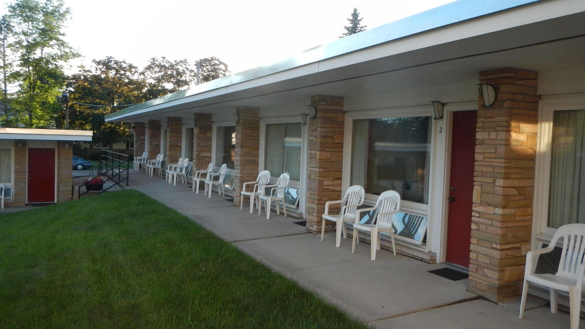 Indian Trail Motel Wisconsin Dells Kültér fotó