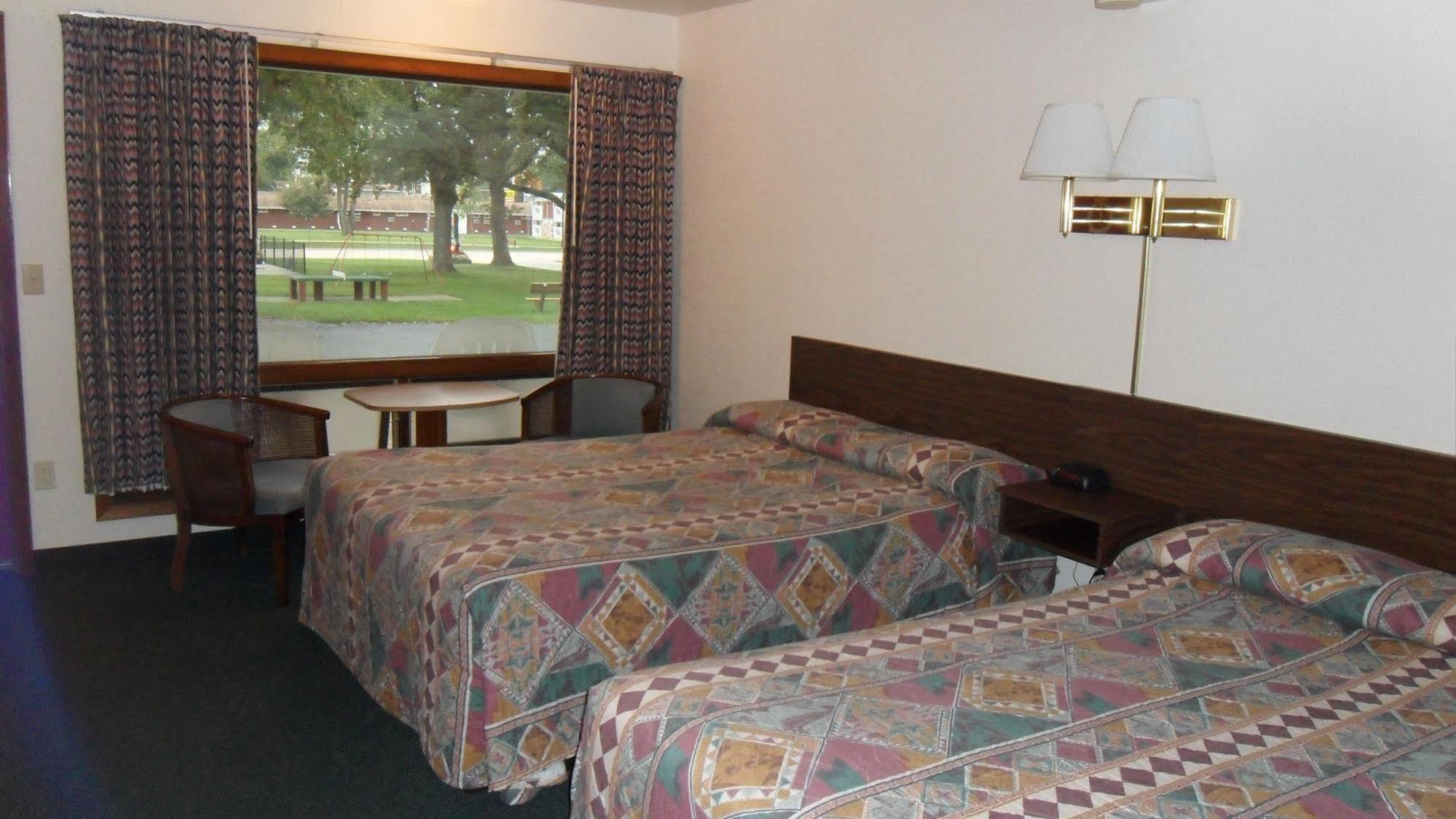 Indian Trail Motel Wisconsin Dells Kültér fotó