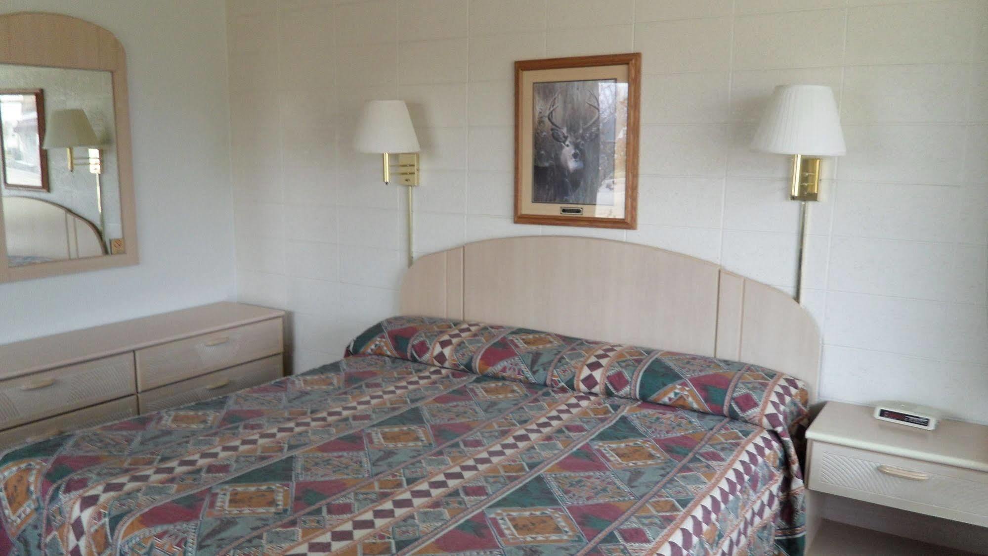 Indian Trail Motel Wisconsin Dells Kültér fotó